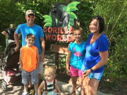 Molly McCray with her family at the Cincinnati  Zoo.