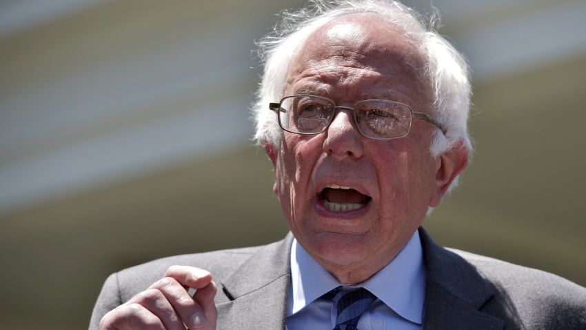 Democratic presidential candidate Bernie Sanders speaks to the press outside of the West Wing following a meeting with US President Barack Obama on June 9, 2016 at the White House in Washington, DC.