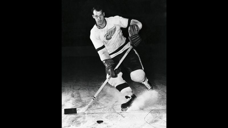Gordie Howe Game-Used NHL Record 801st Goal Stick - April 6, 1980