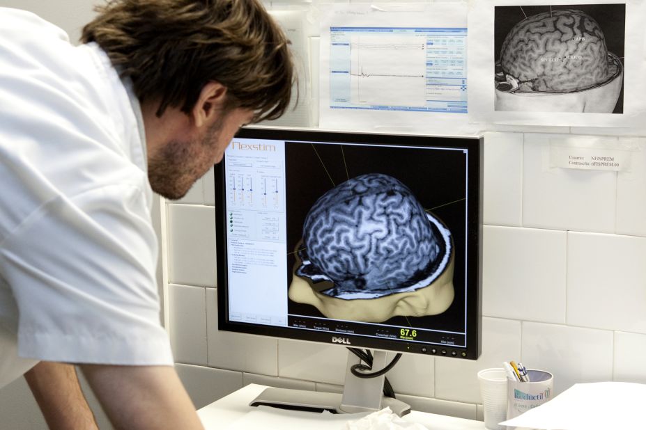 Those given EGCG  performed better in tests for visual memory, the ability to control responses and the ability to plan or make calculations. Brain scans revealed improvements in connectivity between nerve cells and improvements were also seen in areas of the brain relating to language.
