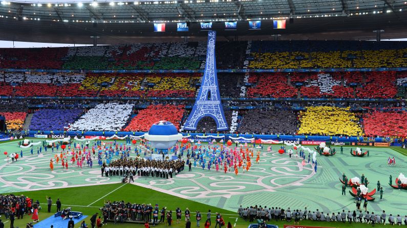 An elaborate opening ceremony took place in the stadium before the match.