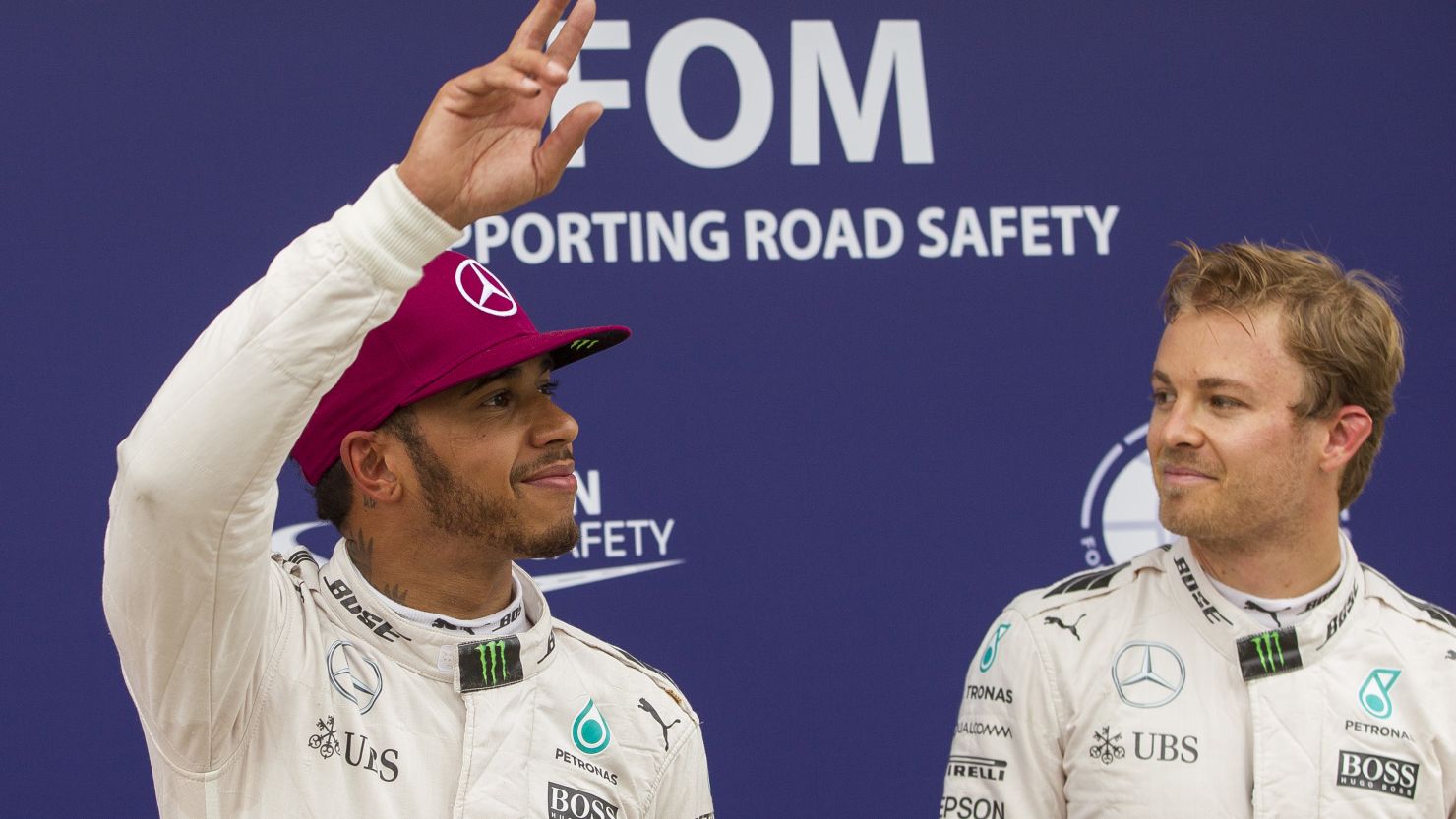 Lewis Hamilton pipped his Mercedes teammate Nico Rosberg to pole position in Canada.