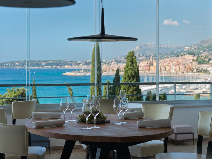 Mediterranean restaurant Mirazur, run by Argentinian-Italian chef Mauro Colagreco, sits on the French side of the riviera, just steps from the Italian border. 