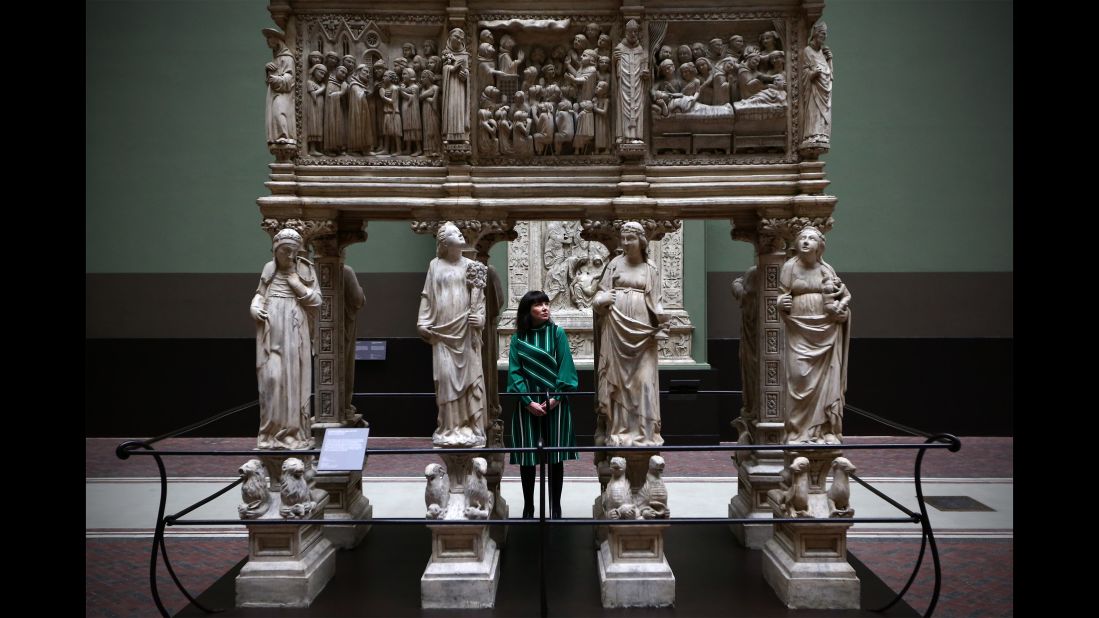 The Victoria and Albert Museum in London hosted 3.4 million visitors in 2015. 