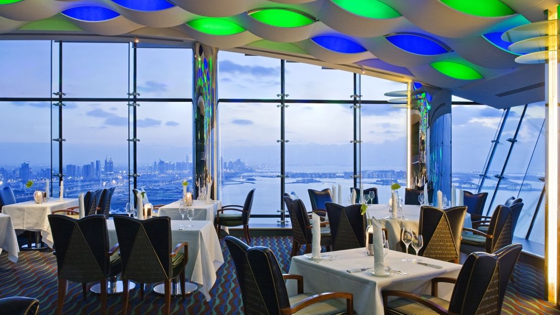 Al Muntaha: Skyline dining.