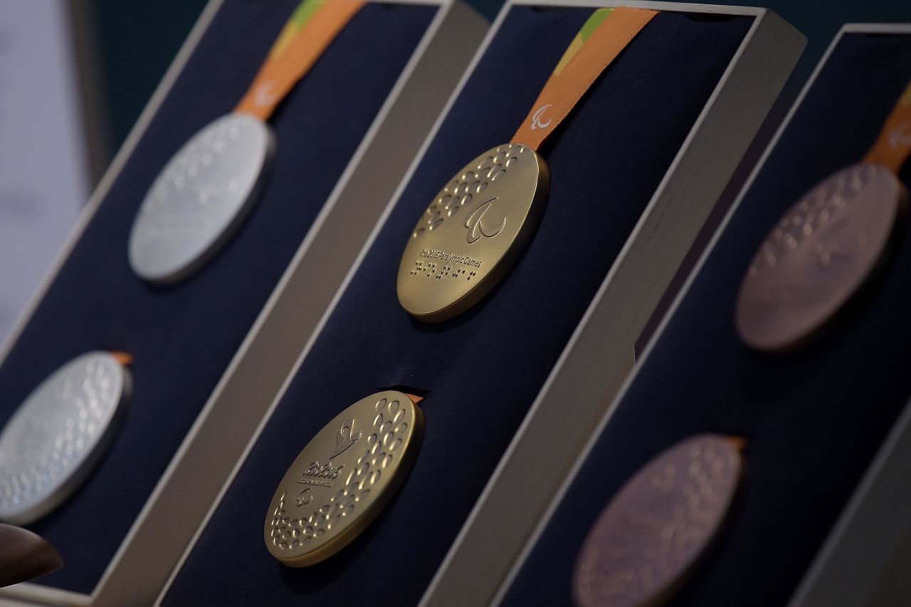 The gold medals are free from mercury, with the silver and bronzes having been produced using 30 percent recycled materials, while half of the plastic in all of their respective ribbons come from recycled plastic bottles. 