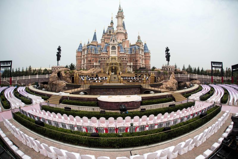 Shanghai Disneyland cheapest resort Sakura 2019 NWOT