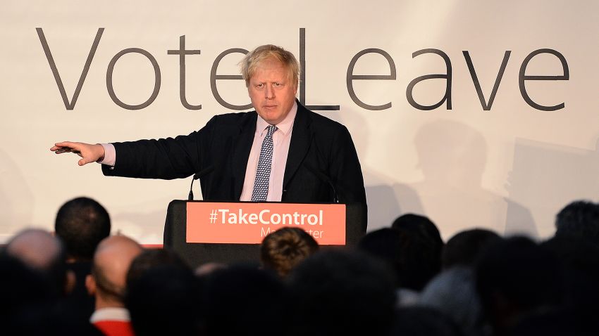 London Mayor and Conservative MP for Uxbridge and South Ruislip, Boris Johnson addresses campaigners during a rally for the "Vote Leave" campaign, the official 'Leave' campaign organisation for the forthcoming EU referendum, in Manchester, northern England, on April 15, 2016.
Britain will vote either to leave or remain in the EU in a referendum on June 23. / AFP / OLI SCARFF        (Photo credit should read OLI SCARFF/AFP/Getty Images)