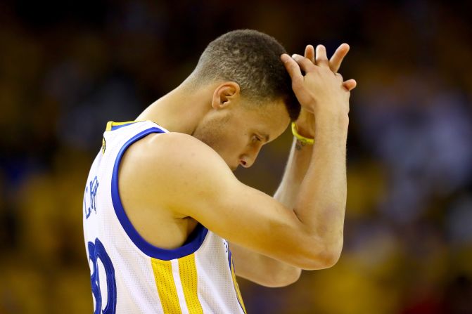 Curry, the league's MVP this season, didn't cry, but did bang his own head a number of times, as he finished with 17 points and was 4-of-14 from 3-point range.