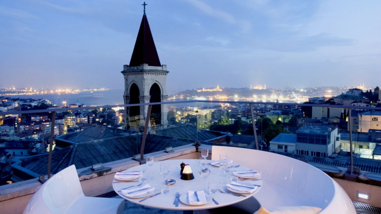 In addition to an unbeatable panoramic view and its octopus shish kebab, 360 Istanbul is also said to have some of the wildest nightlife in town.