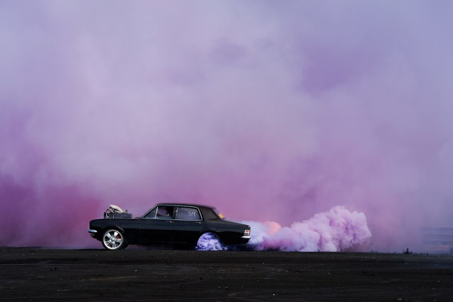 Photographer Simon Davidson has built a career out of photographing Australia's unique custom car culture. 