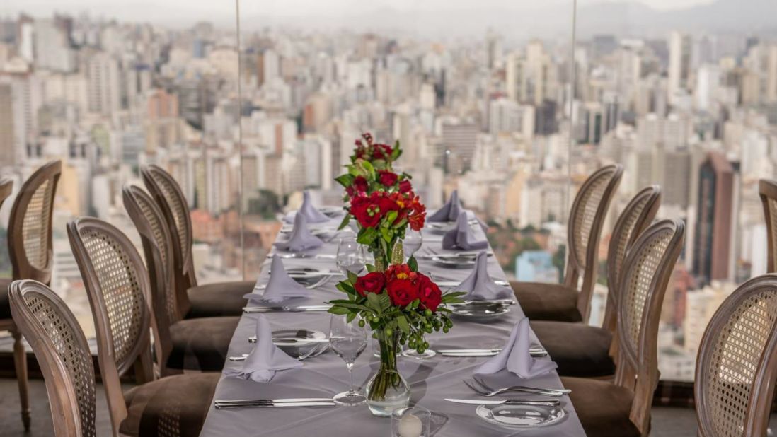Sitting on the 42nd floor of Edifício Italia, the third highest building in Brazil, Terraco Italia dishes out classic Italian flavors, including freshly made ravioli.