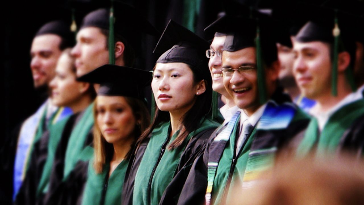 Kellie Lim graduates from the David Geffen School of Medicine at UCLA in 2007.