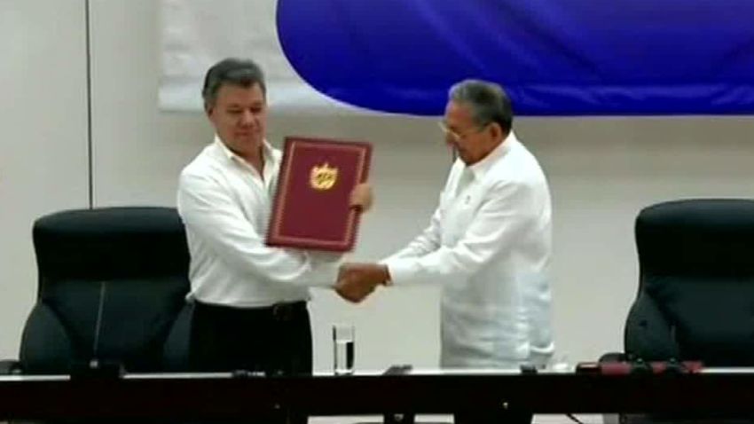 colombia and farc rebels sign ceasefire pact rafael romo_00001606.jpg