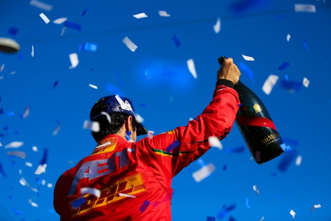 The spoils to the victor -- Will di Grassi walk off with the world title in London? "I have a feeling that he will do it," Gohil says. "The latter half of the season has belonged to him, I feel."