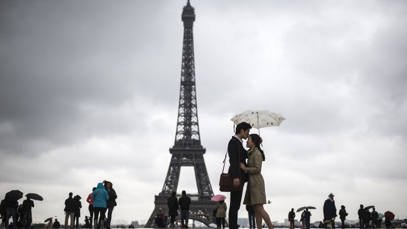 NextImg:Eiffel Tower Fast Facts | CNN