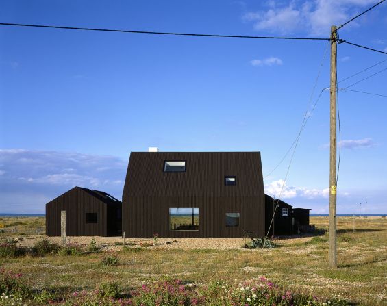 North Vat in Dungeness, Kent (Rodic Davidson Architects) 