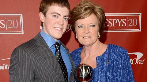 Pat Summitt poses for a photograph with Tyler after she received the Arthur Ashe Courage Award at the 2012 ESPY Awards.