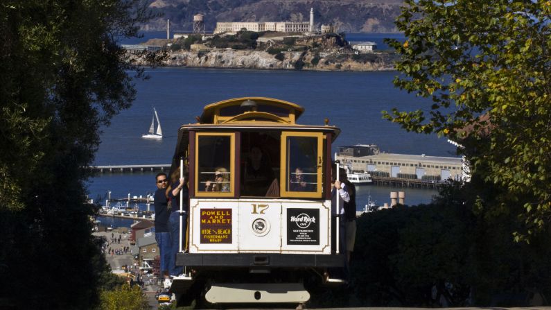 San Francisco offers a booming farm-to-table restaurant scene as well as the iconic cable cars and <a href="https://www.nps.gov/alca/index.htm" target="_blank" target="_blank">Alcatraz Island,</a> a National Park Service site. 