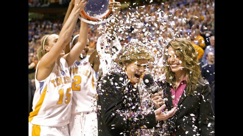 Tennessee coach Pat Summitt has confetti dumped on her by Alicia Manning and Alex Fuller after an NCAA college basketball game against Georgia on February 5, 2009 in Knoxville. Tennessee won 73-43, giving Summitt her 1,000th career victory. 