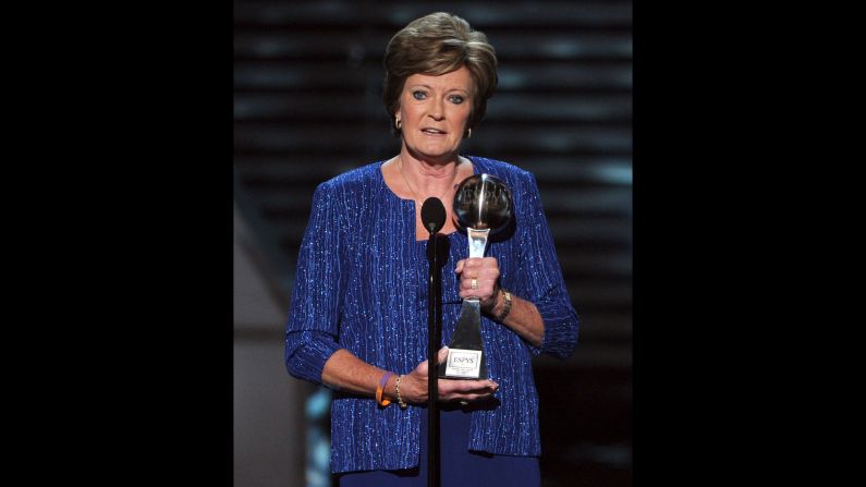 Tennessee Lady Vols head coach Pat Summitt accepts the Arthur Ashe Courage Award onstage during the 2012 ESPY Awards on July 11, 2012.