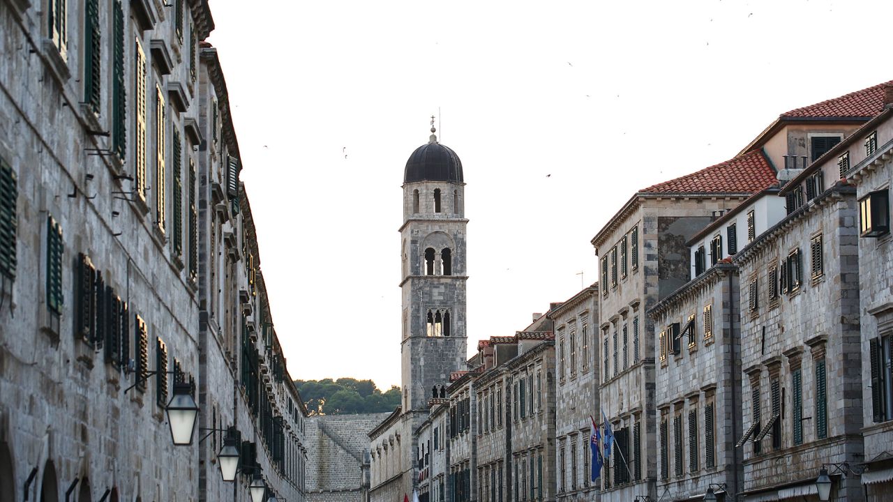 Within the city fortifications, baroque churches rub shoulders with centuries-old monasteries and palazzo. 