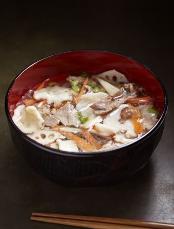 Pinched noodle soup with pork is a classic Tohoku comfort food. In local Iwate dialect, the word hittsumi means "to pinch" and describes how the noodles are made. 