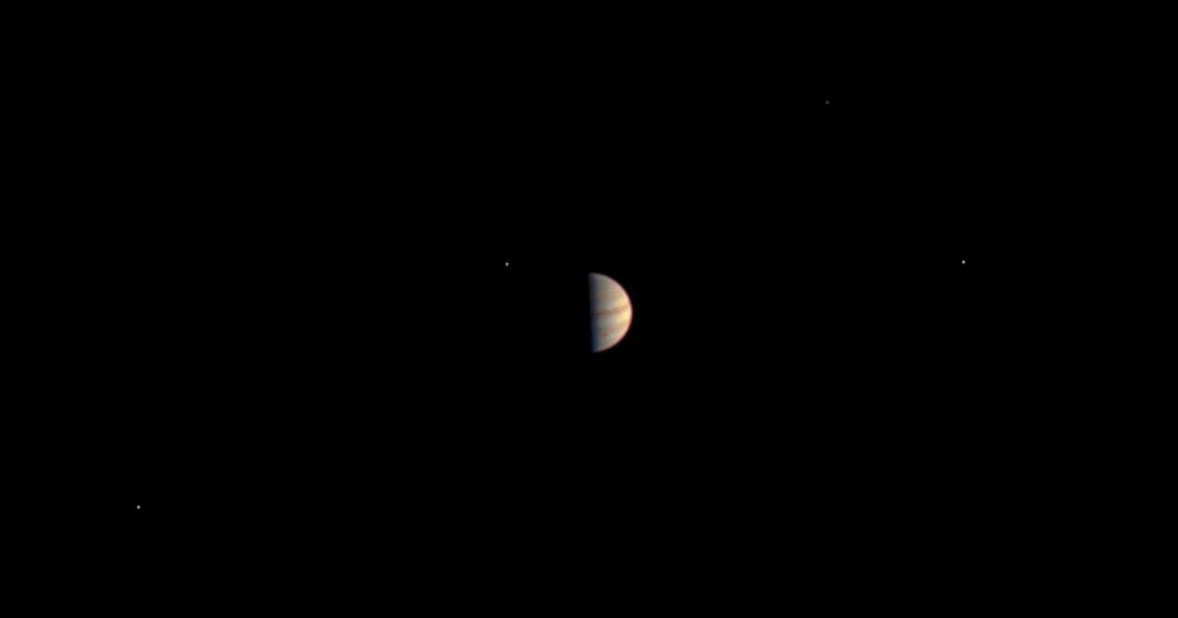 This was the final view of Jupiter taken by Juno before the on-board instruments were powered down to prepare for orbit. The image was taken June 29, 2016, while the spacecraft was 3.3 million miles (5.3 million kilometers) from Jupiter.