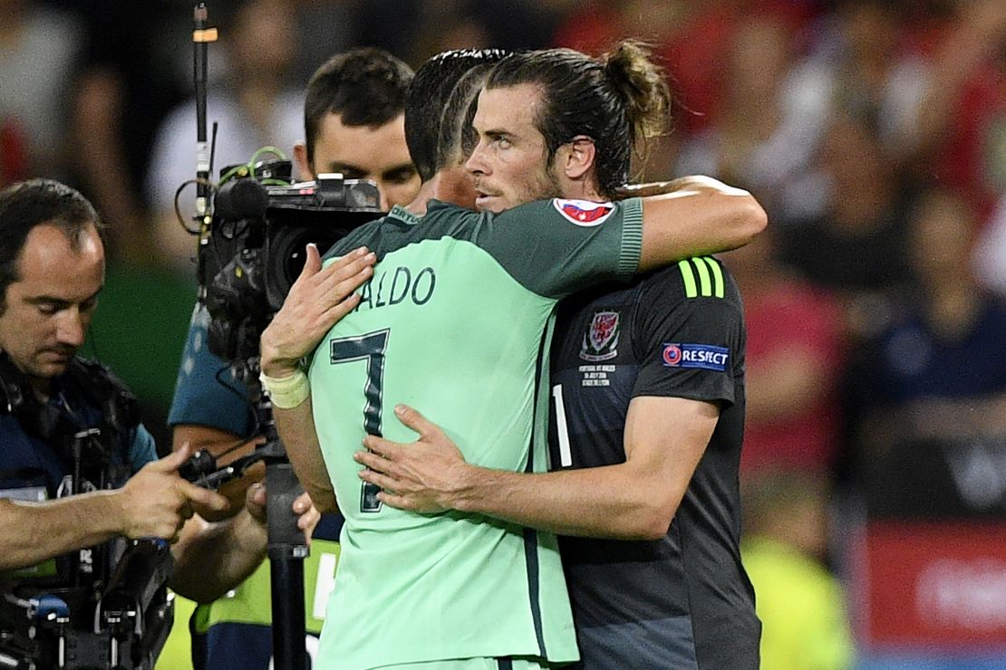 Bale and Ronaldo embraced at the end of the game.