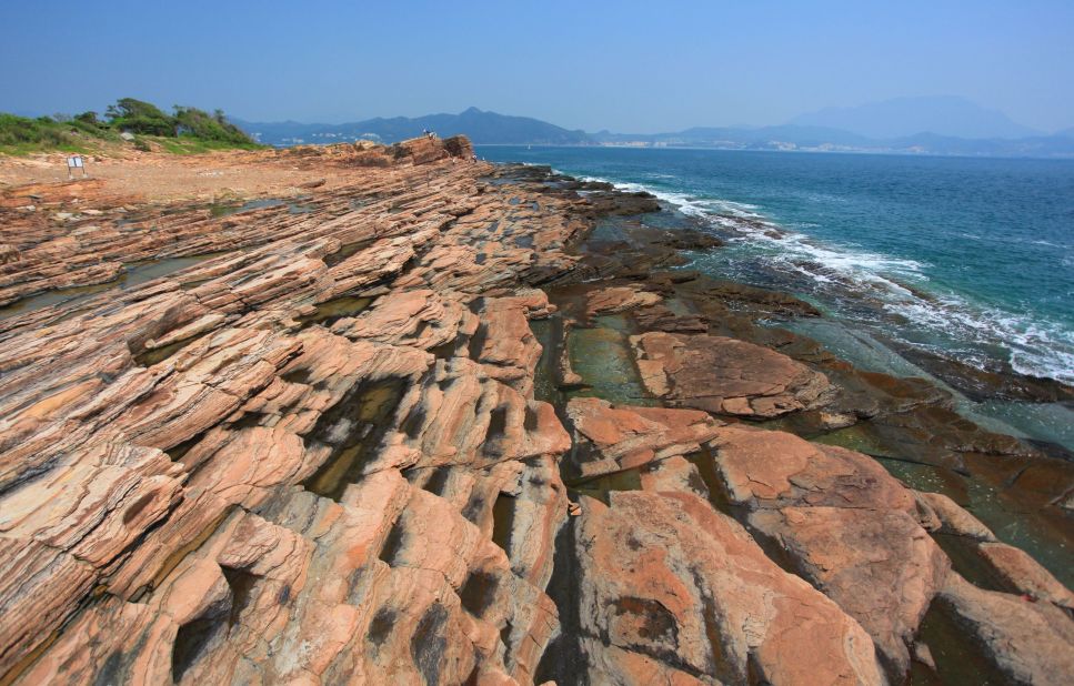 <strong>Tung Ping Chau: </strong>To break up the day, follow the island's three-hour-long walking trail through the Hong Kong UNESCO Global Geopark to explore the many natural formations and rock pools. 