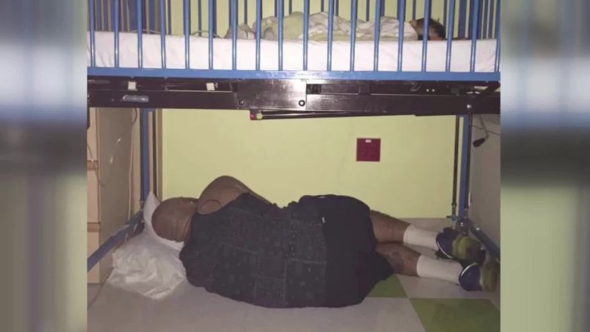 Dad Sleeping Under Sons Hospital Crib Goes Viral Cnn