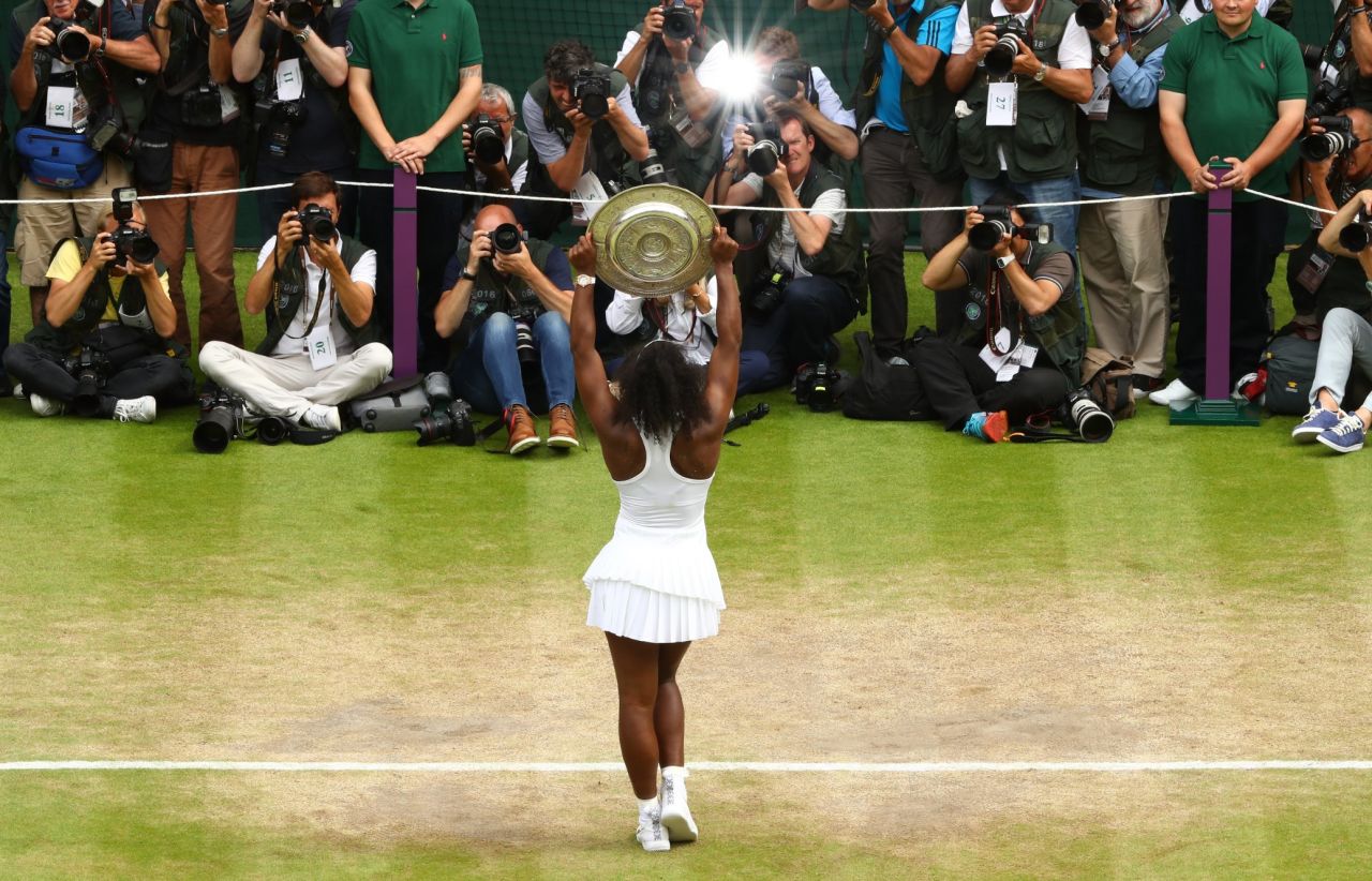 Williams claimed her 22nd grand slam title to tie Steffi Graf on the all-time list. 