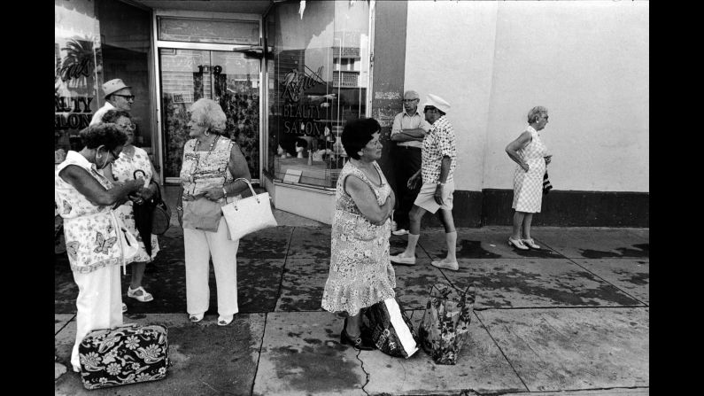 People at 10th Street and Washington Avenue in 1979. "Conversations were often centered around Israel, grandchildren and local politics," Monroe said.