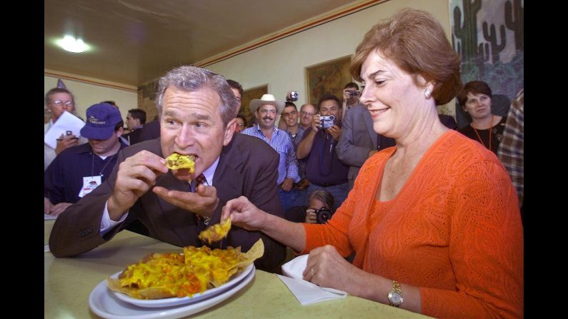 George W. Bush was the Republican presidential party nominee in 2000 when he and his wife Laura ate at La Simpatia Mexican restaurant in Guadalupe, California. His visit was part of a two-day campaign trip in California.