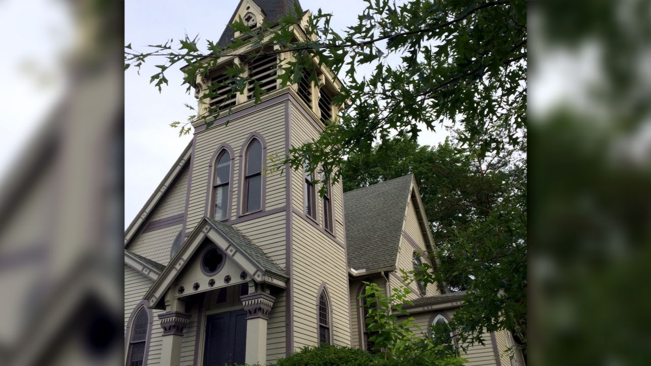 Massachusetts man's house swarmed by Pokemon Go players.