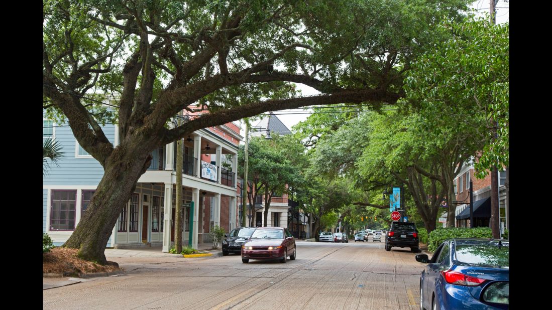 Ocean Springs, Mississippi, is home to the Walter Anderson Museum of Art, which features work by hometown art heroes the Anderson brothers. Downtown streets are dotted with galleries and restaurants.