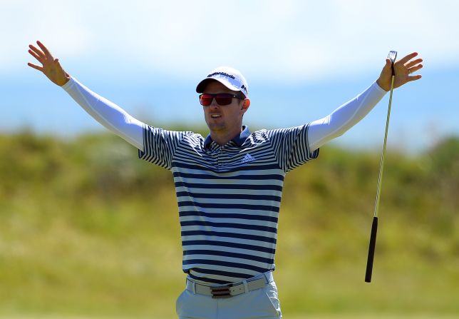 Justin Rose had a far happier time in the Scottish sunshine. With the notorious Royal Troon back nine proving tricky in the prevailing northwesterly winds, the Englishman notched consecutive birdies on the 15th and 16th, leaving him three under for the day, tied for 12th. 