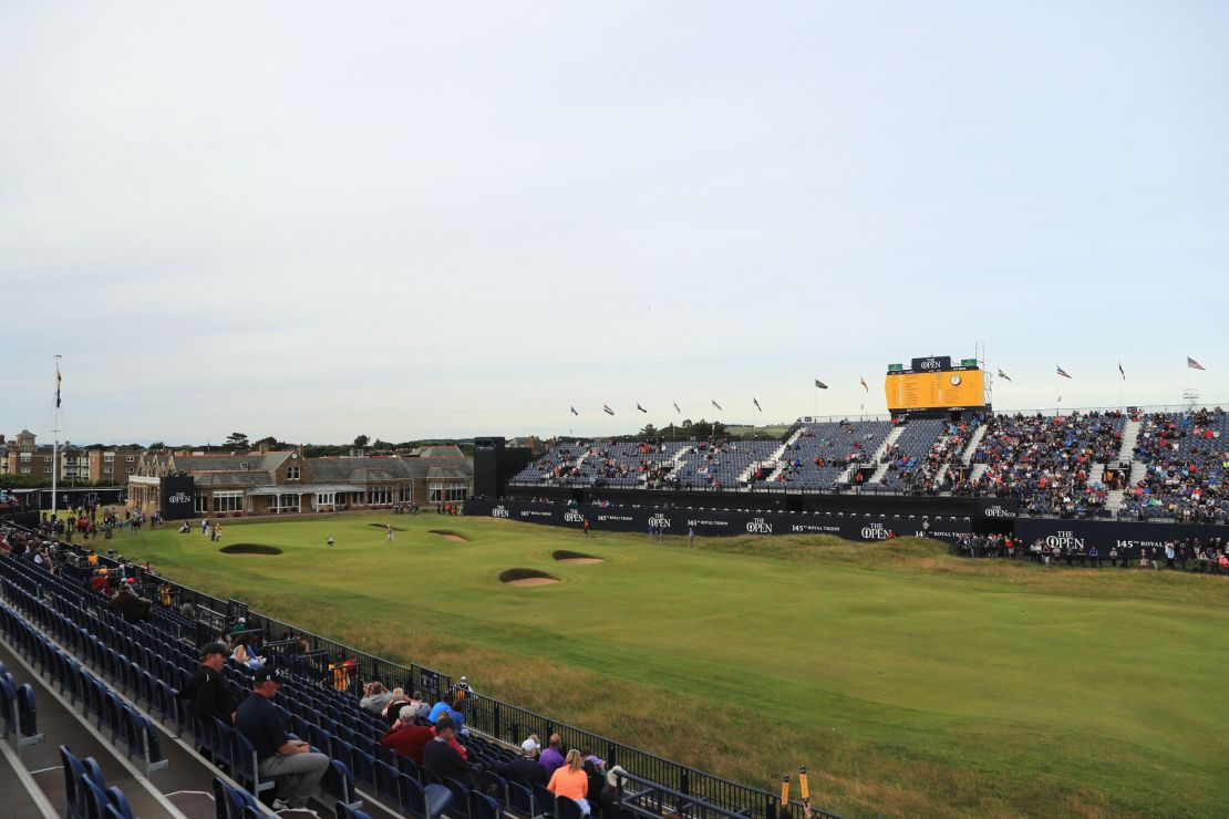 Defending champion Zach Johnson carded 67 to trail Mickelson by four. 