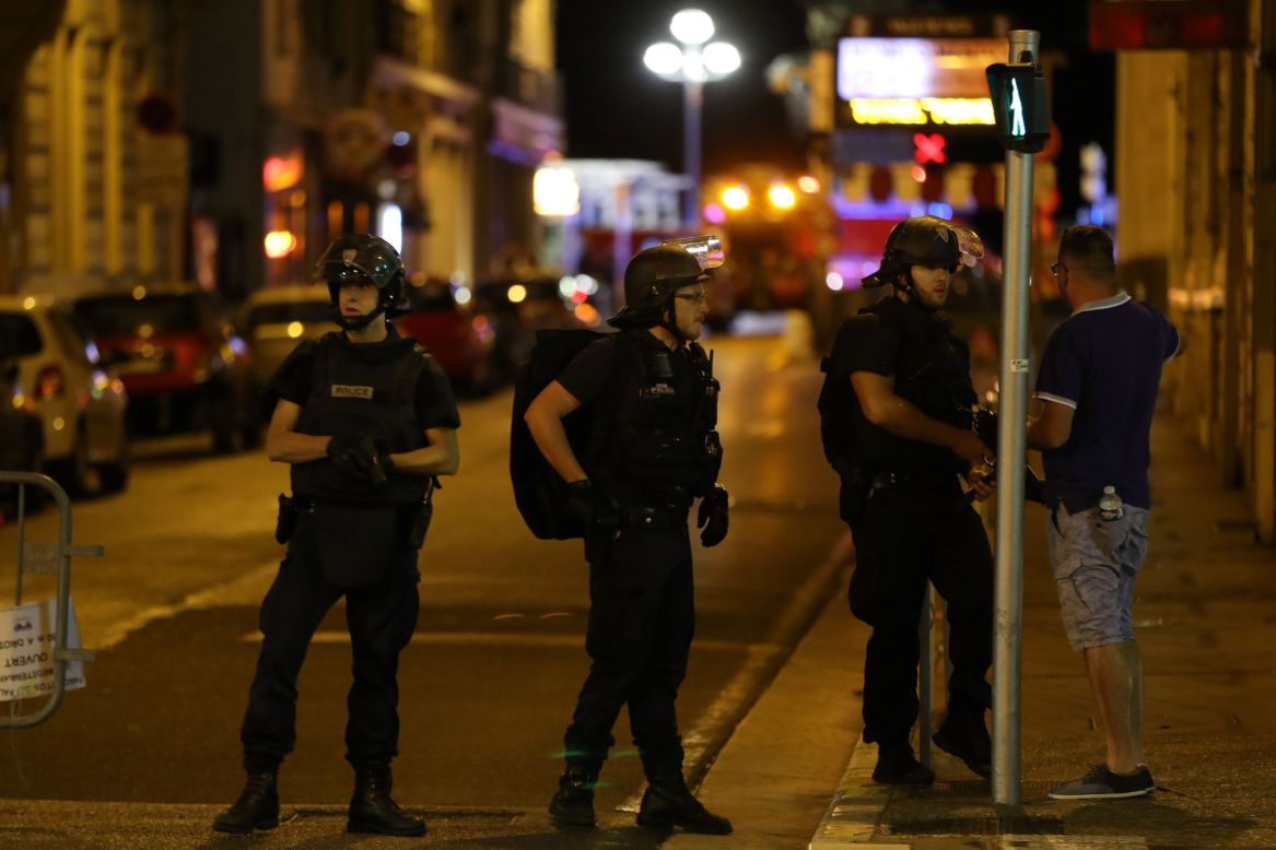 Police security forces deployed in the center of Nice. 