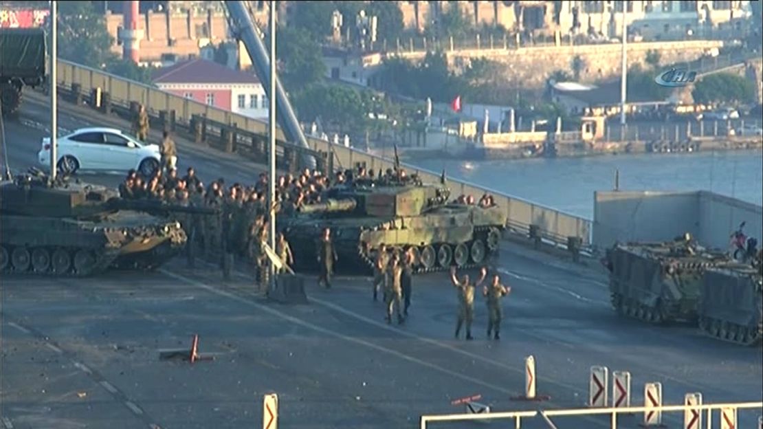 01 Turkey Coup Military Hands Up Bosphorus Bridge