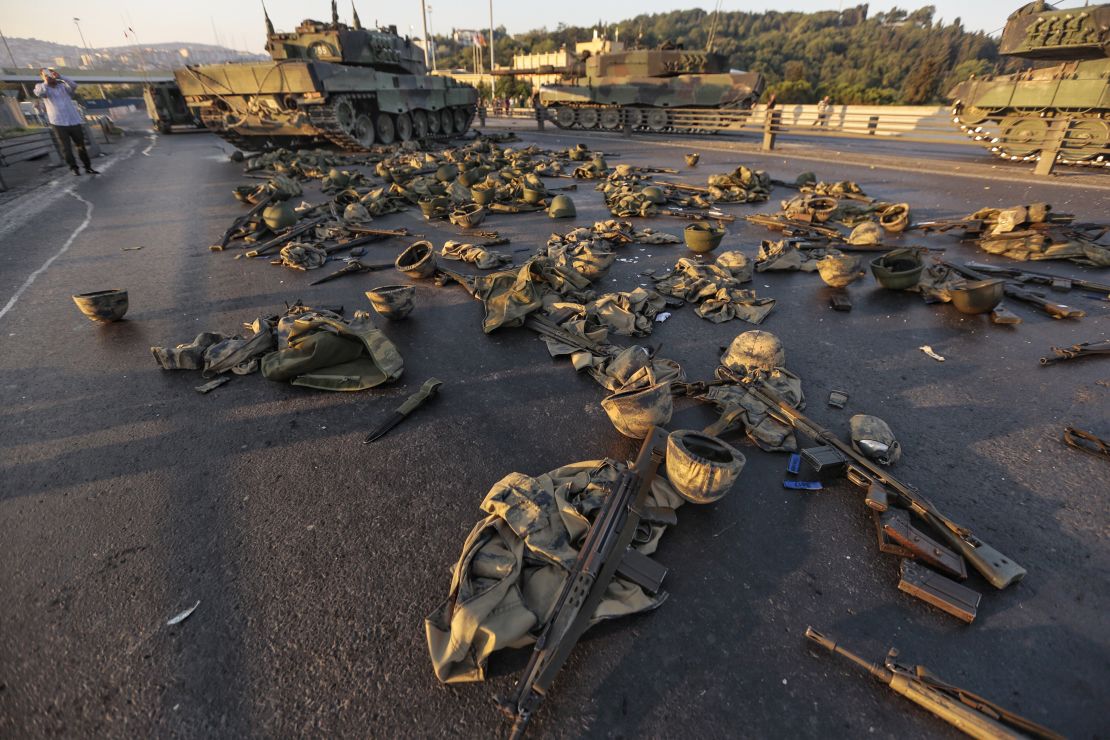 Soldiers abandoned their gear on Istanbul's Bosphoros bridge.
