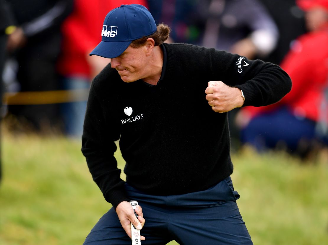 Mickelson's first birdie Saturday came at the 13th hole. 