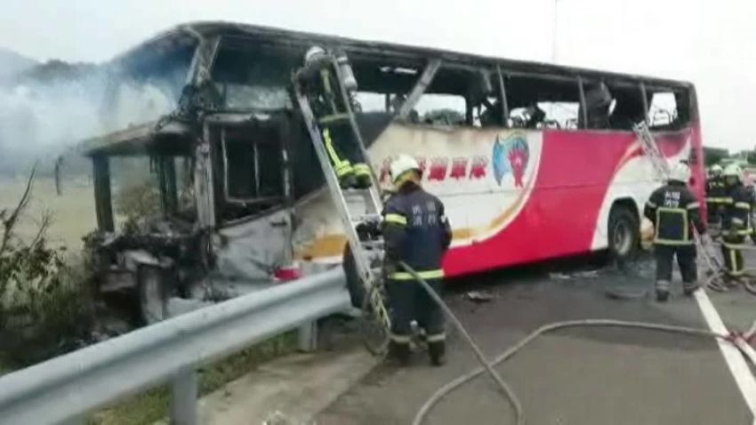 taiwan bus fire wreckage cnni vo_00001321.jpg