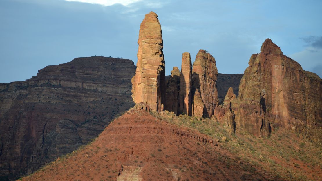 The spectacular Gheralta Escarpment is now home to many great wilderness lodges.