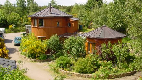 barrelhouses