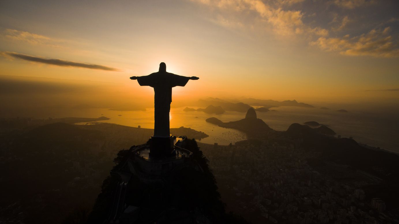 The sun rises behind the Christ the Redeemer statue in Rio de Janeiro on Tuesday, July 19. <a href="http://www.cnn.com/2016/07/15/world/gallery/week-in-photos-0715/index.html" target="_blank">See last week in 31 photos</a>
