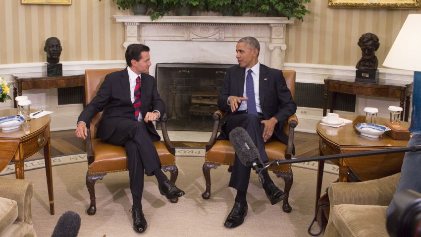 WASHINGTON, DC - JULY 22: US President Barack Obama (R) meets with President Enrique Pena Nieto of Mexico at the White House on July 22, 2016 in Washington, DC. The two leaders also met last month at a summit for North American leaders in Canada. (Photo by Chris Kleponis-Pool/Getty Images)