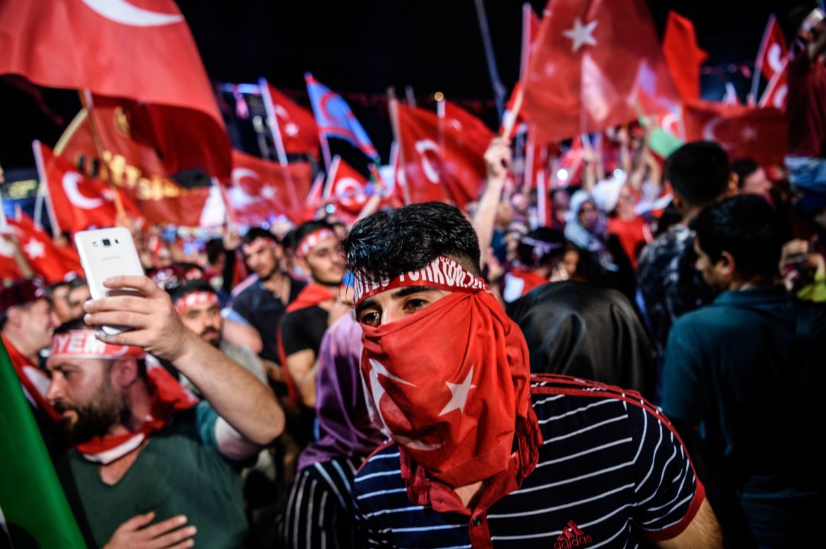 The cross-party event was held in honor of democracy and to protest the attempted coup that took place in the early hours of July 16. 