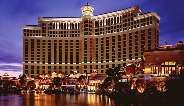 With a curved Italianate design and iconic fountains, Las Vegas' Bellagio is home to a sprawling casino, countless bars and restaurants and five Mediterranean-style pools.