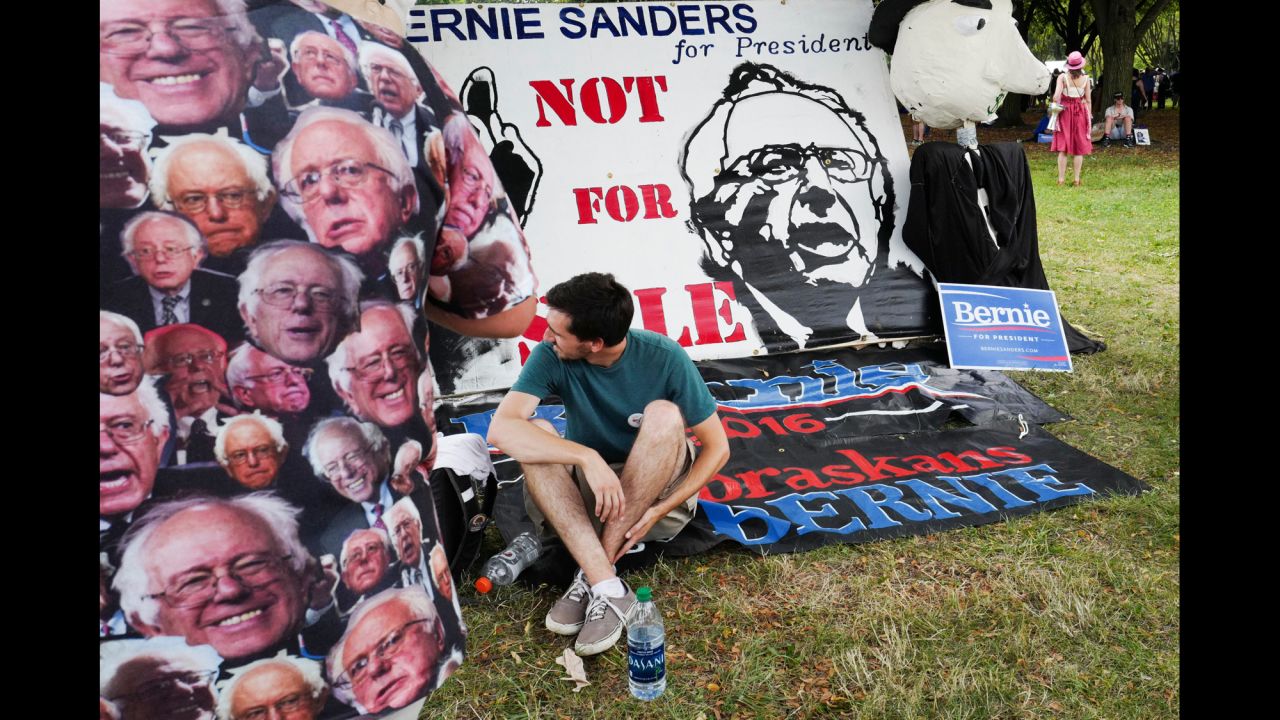 Outside The Democratic National Convention Cnn Politics 